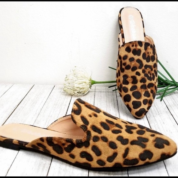 Leopard Suede Mule Loafer Flats - Picture 2 of 3